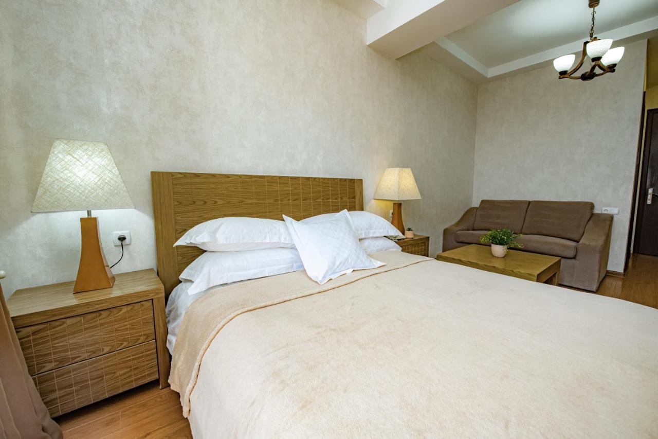 Crystal Hotel & Spa Бакуріані Екстер'єр фото A bedroom at the hotel